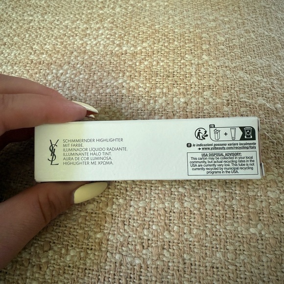 Yves Saint Laurent NU Halo Tint Highlighter - Nu Rosy Quartz🩷✨ - Picture 3 of 4